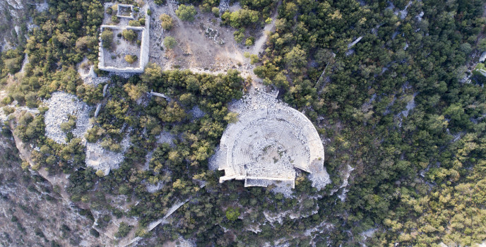 Eine neue Agdistis-Inschrift aus Termessos und einige Gedanken zum Tempel N6